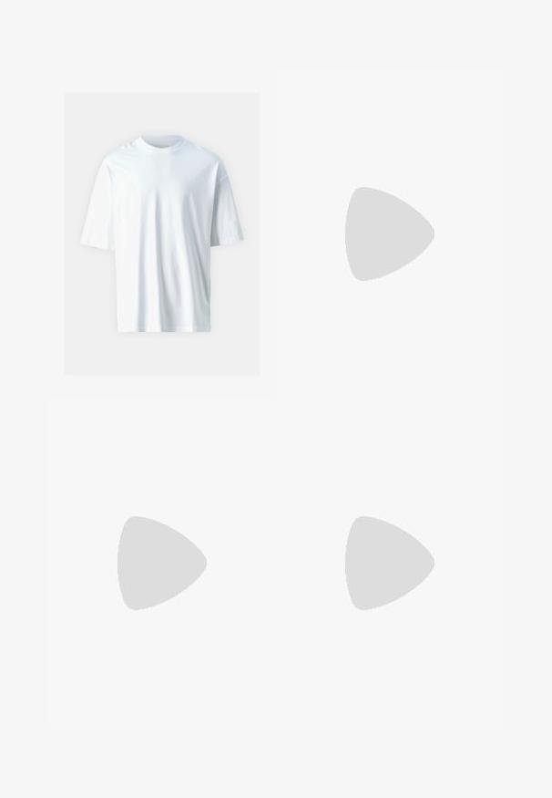 Bela kratka majica s kratkimi rokavi iz mehkega bombaža. Ima okroglo izreza, sproščen kroj in gladko teksturo. Brez vidnih vzorcev ali dodatkov.; Svetlo modri denim šortsi s ravnim krojem, vključujejo zanke za pas, pet žepov in subtilno zbledelost. Klasična tekstura bombažnega materiala.; Srebrni in črni športni čevlji z mrežastim zgornjim delom, oblazinjeno podplatom, vezanjem in podrobnostmi blagovne znamke na strani.; Zeleni kapuci s hudimi žepi, ohlapen kroj. Ena manekenka nosi črne kavbojke, druga nosi črno torbico čez telo.; Zlato-tonirana ročna ura s črnim številčnikom, tremi podmerniki in gumijastim trakom, nosi se s srajco z belim čipkastim vzorcem.