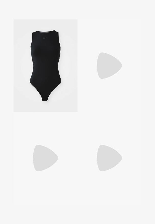 Crni jednodijelni kupaći kostim bez rukava s visokim ovratnikom, elegantnim dizajnom i Nike logom na prsima. Izrađen od glatkog, rastezljivog materijala.; Košulja s dugim rukavima u lavandinom tonu s okomitim tamnosivim prugama. Ima mali džep na prsima i izvezeni logo s lijeve strane.; Crne sportske kratke hlače od glatkog, elastičnog materijala, s srednje visokim pojasom i malim Nike logom s lijeve strane.; Crne tenisice s teksturiranim mrežastim gornjim dijelom, gumenenim potplatom i vidljivim zračnim jastučićem. Sadrže trake i perforirane detalje za prozračnost.