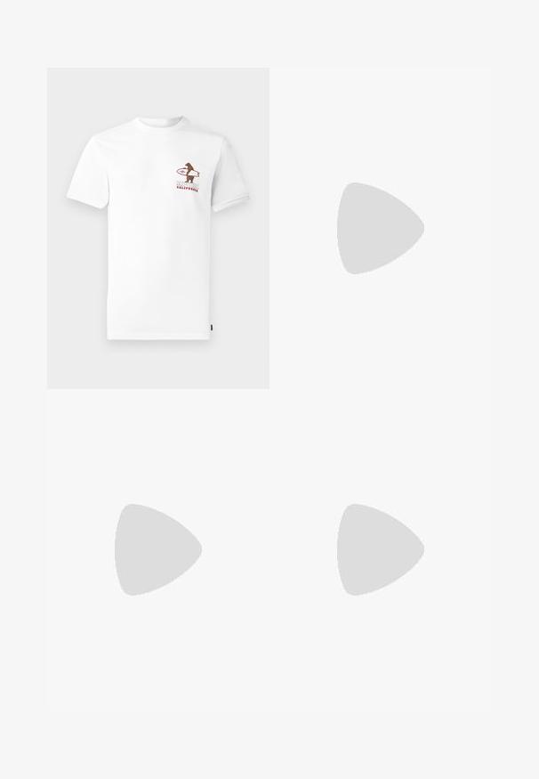 Valkoinen lyhythihainen t-paita pyöreällä kaula-aukolla, jossa on ruskean karhun graafinen kuva vasemmalla rintakehällä tekstin "RIPCURL CALIFORNIA" kanssa.; Mustat denim-housut suorilla lahkeilla, erottuva oranssi tikkaus, viisi taskua ja nappikiinnitys. Sisältää pienen sinisen bränditunnuksen.; Valkoiset tennarit, jotka on valmistettu sileästä nahasta. Niissä on perforoitu varpaat, teksturoitu kumipohja, litteät nauhat ja korostettu 'N' -logo sivussa.; Mustat olkalaukku, jossa on vetoketjullinen pääosasto, etutasku, säädettävä hihna ja näkyvä logo-merkki kannessa.