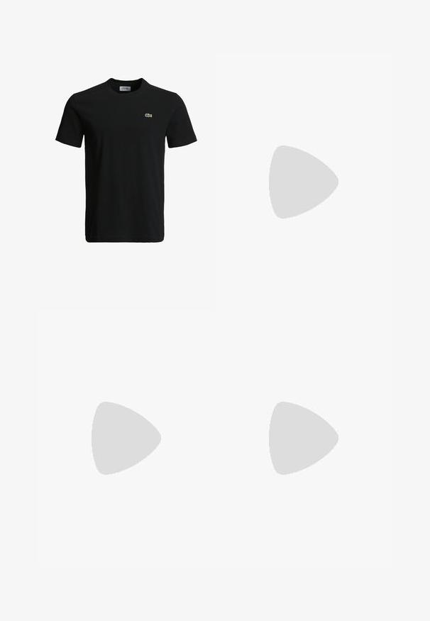 Czarny bawełniany t-shirt z okrągłym dekoltem, krótkimi rękawami i małym zielonym logo krokodyla po lewej stronie klatki piersiowej. Gładka tekstura, casualowy design.; Fleece'owe spodnie dresowe w kolorze rdzy z elastyczną talią i mankietami na kostkach, zaprezentowane na białym tle.; Białe skórzane sneakersy o gładkim wykończeniu, okrągłym nosku, płaskich sznurówkach i teksturowanej podeszwie. Charakteryzują się delikatnym logo na pięcie.; Torba płócienna w jasnym beżu z podwójnymi uchwytami, z białym logo "SAMSOE" drukowanym z przodu. Prostopadłościenny kształt o prostym wzornictwie.