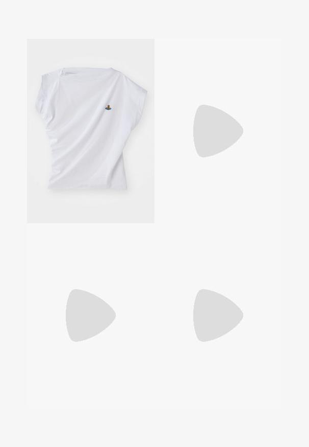 White short-sleeve t-shirt made of cotton, featuring a small embroidered design of a bear on a blue spaceship on the chest.; Light blue wide-leg jeans made of denim, featuring a high waist, front pockets, and subtle stitching details on the seams.; NEOUS IRENA - Classic heels - black; Cowl-neck, deep red dress with a smooth texture. Features a pearl necklace with a decorative silver accent at the center.