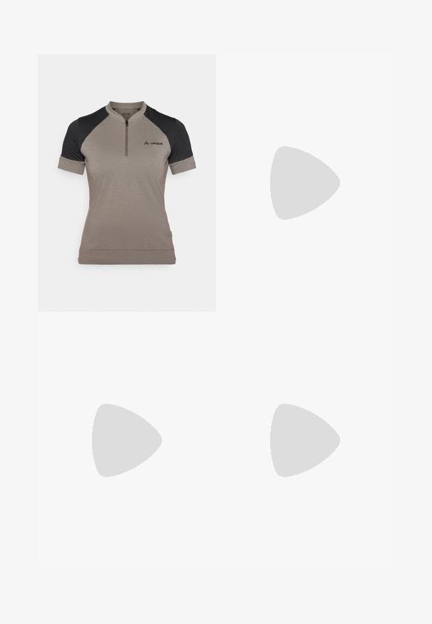 Lettvektig, kortermet jersey i beige og svart, med halv-glidelås hals og logo. Glatt tekstur med en tettsittende fasong.; Mørkegrå shorts laget av stretchstoff. Har to sidelommer med glidelås, en midjebånd med beltehanker og forsterkede sømmer.; Svart utendørssko med teksturert mesh-overdel, gummisåle og justerbar stropp. Har et robust design for grep og støtte.; Sorte sykkelhansker laget av elastisk stoff. Funksjoner inkluderer polstrede håndflater, teksturert grep og merkevare på håndleddet med hvit skrift.