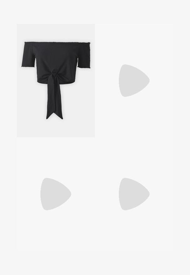 Even&Odd by Zalando OFF SHOULDER WITH FRONT KNOT  - T-Shirt print - black; Gina Tricot Jeans Bootcut - grey; Even&Odd by Zalando Pumps - black; Even&Odd by Zalando Umhängetasche - black