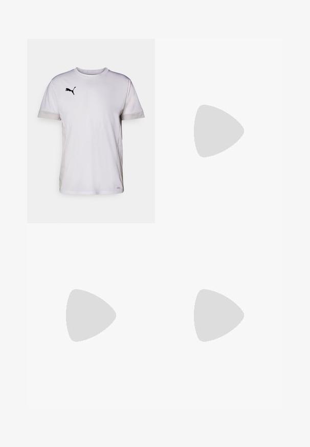 Balta īsām piedurknēm sporta krekls ar apaļu kakla izgriezumu, ar elpojošiem acs akcentiem sānos un melnu Puma logotipu krūtīs.; Zaļi sporta šorti ar melnu sānu paneļu, elastīgu jostasvietu un elpojošu tekstūru. Iekļauta diskreta logo zem labās puses.; Puma kedas baltā un melnā zamšā, ar brūnu gumijas zoli. Pāris ar baltām zeķēm, kurās redzams melns logo, nēsātas ar tumšām biksēm.; Zelta ķēdes kaklarota ar lielām savstarpēji savienotām saitēm, centrā ar apaļu piekari, kurā ir izcelts emblema.