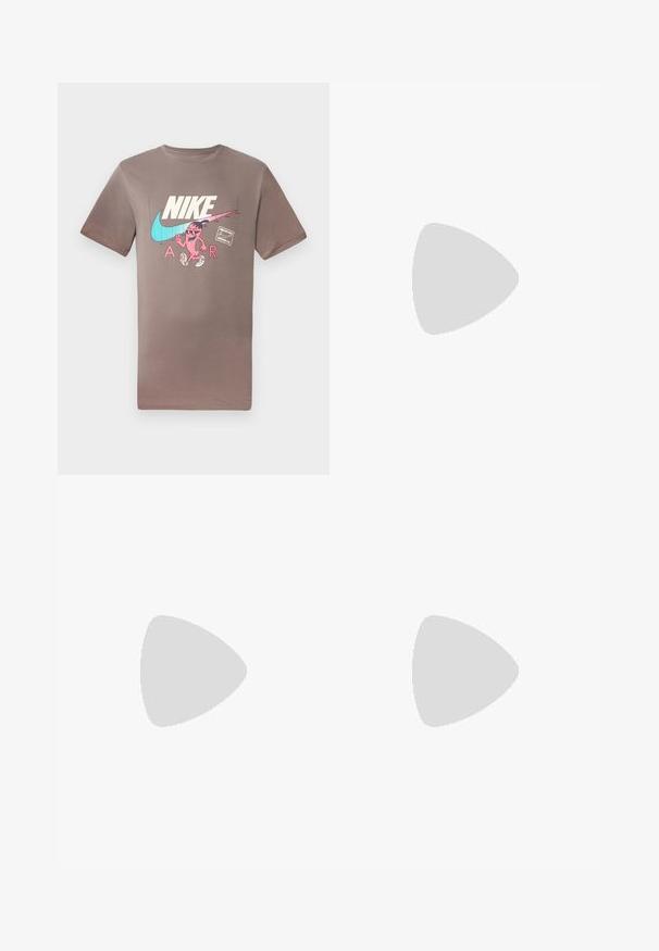 Barna pamut póló, színes grafikával egy napszemüveges karakterről, a Nike és Air logókkal, kontrasztos színekben.; Olajzöld cargo nadrág könnyű anyagból. A jellemzői közé tartozik a gombos záródás, oldalsó zsebek és állítható mandzsetták húzózsinórral.; Nike Air Max 1 sneaker bézs és fehér bőr felsőrésszel, narancssárga logóval és látható légkamrával a talpon. Texturált szövet részletek.; Fekete nylon övtáska cipzáras záródással, nagy fehér Nike logóval. Simma textúra és ergonómikus kialakítás a kényelmes viselet érdekében.
