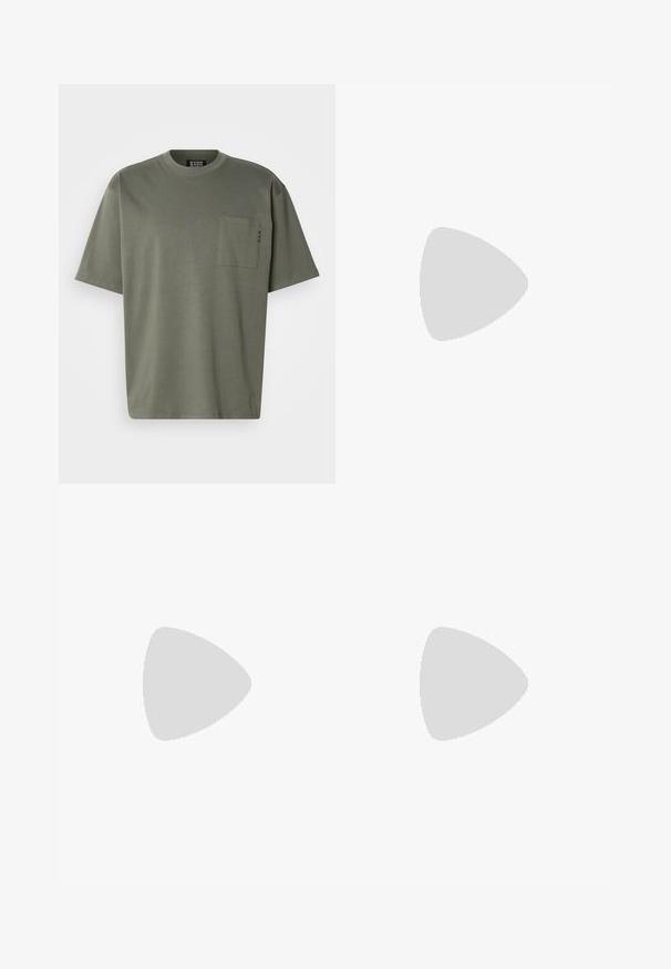 Olīvu zaļš kokvilnas T-krekls ar apaļu kakla izgriezumu, īsām piedurknēm un krūšu kabatu ar šuvēm. Mīksta tekstūra, ikdienišķs dizains.; Tumši zaļie, šaurie bikses ar elastīgu jostu un regulējamu auklu. Izgatavotas no mīksta kokvilnas materiāla ar gludu tekstūru.; Balti un pelēki sporta apavi ar teksturētu virsmu, dzelteniem akcentiem uz mēles un biezām melnām zolem. Iekļauj perforācijas ventilācijai.; Melnas saulesbrilles ar taisnstūra formu, tumšiem stenģiem, sudraba akcentiem pie tempļiem un matētu apdari uz rāmja.