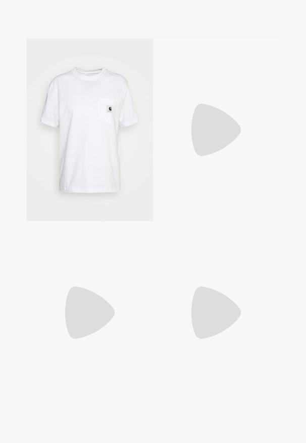 Camiseta de algodón blanca con mangas cortas, cuello redondo y un bolsillo en el pecho izquierdo que presenta una etiqueta de logo en blanco y negro.; Pantalones vaqueros de campana en azul claro con dobladillo sin terminar y bordes deshilachados. Presenta un diseño de cinco bolsillos y un cierre de botón con pasadores para cinturón.; Zapatillas de cuero blanco con acentos en azul claro, puntera de ante gris y suela de goma marrón. Presentan tres rayas azules y la marca "Samba".; Gafas de sol con marco de metal y lentes ovalados verdes. Marco delgado de metal plateado y puntas de las orejas negras. Diseño minimalista, sin logotipos visibles.