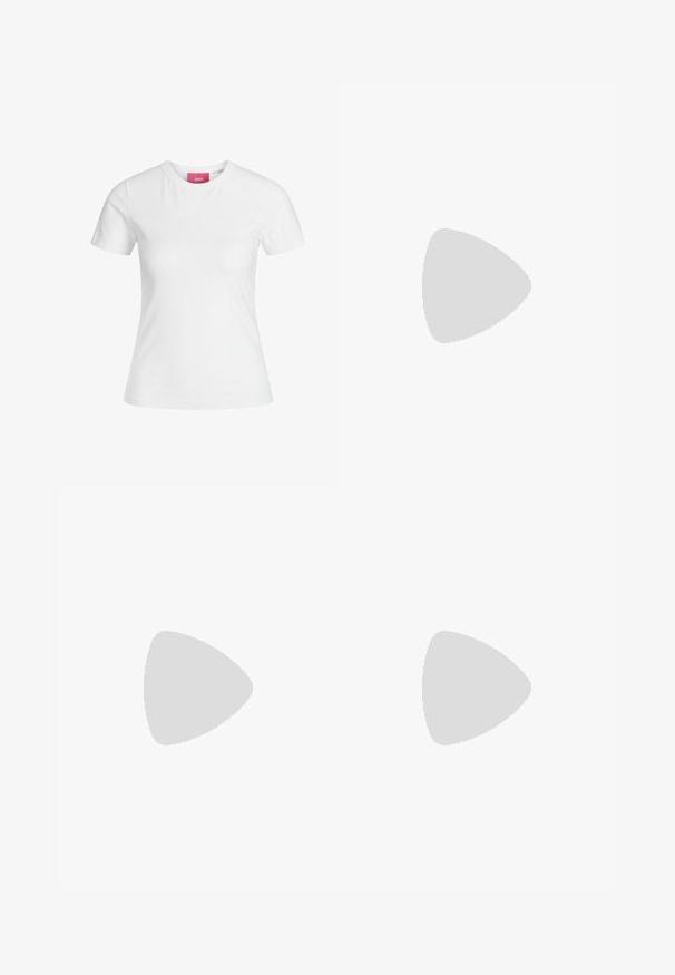 Balta medvilninė marškinė su trumpomis rankovėmis ir apvaliu iškirpimu. Vidiniame kakle yra rožinė etikete. Lygi tekstūra.; Tamsiai mėlynos platėjančios džinsinės kelnės, pagamintos iš džinsinio audinio, turinčios penkias kišenes, mygtuko užsegimą ir kontrastingas siūles apačioje.; Juoda mary jane stiliaus plokščia batai su tinklelio dizainu, odiniu apvadu ir apvaliu auksiniu sagtimi ant dirželio.; Juodas dirbtinės odos rankinė su krokodilo tekstūra, sušnibždinta viršuje ir susikraipytu dirželiu. Atrodo minkšta ir kompaktiška.