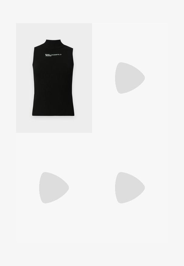 Črna brezrokavnik iz rebrastega pletenega blaga z visokim ovratnikom in belim napisom "Karl Lagerfeld Jeans" na zgornjem delu prsnega koša.; Črne denim kratke hlače z gradientnim prehodom od temne do svetle barve. Imajo strgano spodnje robove, dve sprednji žepki in modro blagovno oznako na pasu.; Črne visoke pete s koničastim prstom, ki imajo sijoč zaključek in subtilen teksturiran vzorec. Imajo zmeren peti in odprt vratni dizajn.; Bela usnjena torba s ukrivljeno obliko, ki ima srebrni trikotni logo in zadrgo. Gladka tekstura in dvojni ročaji.