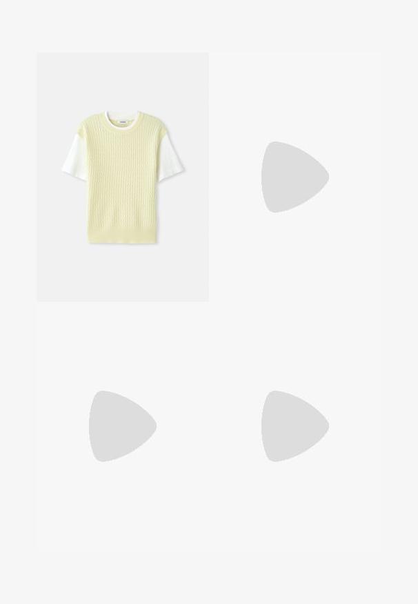 Pulover tricotat cu mânecă scurtă, având o față texturată de culoare galben deschis și mâneci albe. Guler și tiv cu nervuri, cu un model geometric subtil.; Fustă midi din satin galben deschis, cu o textură netedă, design evazat și talie elastică, având un luciu subtil pe întreaga suprafață.; Pantofii slingback din piele neagră, cu vârful ascuțit și vârf metalic auriu. Prezintă un design cu decupaje și un toc subțire cu curea ajustabilă.; Geantă de mână neagră cu o textură netedă, având o curea din lanț auriu, închidere cu fermoar și un emblema decorativă aurie pe față.