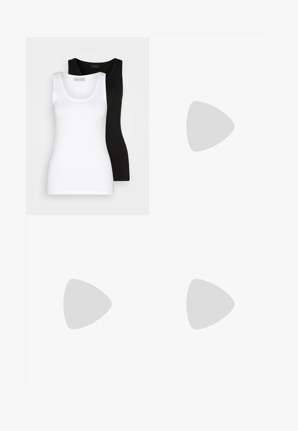 Twee tanktops in zwart en wit, gemaakt van een gladde katoenmix, met een ronde halslijn en een aansluitende pasvorm.; Beige wijde cargobroek gemaakt van een lichtgewicht stof. Heeft een elastische tailleband, een trekkoord en zijzakken met kleppen.; Tanleren schoenen met een gestructureerd oppervlak, ronde neus en dikke, geribbelde zolen. Veters en stiksels accentueren het ontwerp.; Bruin suède hobo tas met een gebogen, brede handgreep en een grote opening. Zachte textuur met zichtbare stiksels langs de randen.