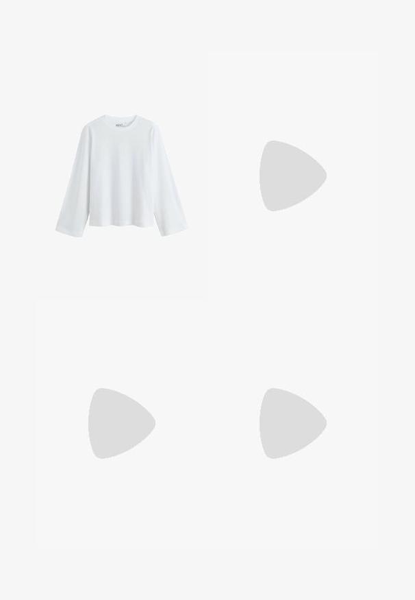 Bílý dlouhý rukáv tričko vyrobené z měkké bavlny, s kulatým výstřihem a designem s klesajícími rameny, s uvolněným střihem a bez viditelných vzorů.; Světle růžové široké kalhoty z hladké tkaniny. Mají strukturovaný pas a rovné, splývavé nohavice, bez viditelných vzorů nebo kovových doplňků.; adidas Originals SAMBA OG - Tenisky - quartz/off white/mauve; Růžová strukturovaná kabelka vyrobená z texturované kůže, s dvěma horními držadly, uzávěrem na klips a kontrastními kovovými detaily.