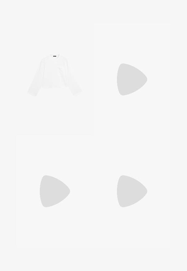 Biała, długa rękawka, krótka koszulka z bawełny, z okrągłym dekoltem i jedną kieszonką na piersi. Gładka tekstura i minimalistyczny design.; Czarny prążkowany top z długim rękawem zestawiony z czarnymi spodniami o wysokim stanie i szerokich nogawkach, podkreślony wąskim czarnym paskiem, wykończony błyszczącymi butami.; Czarny skórzany trencz z guzikami i detalem pasa, w połączeniu z jasnobrązowymi dopasowanymi spodniami i czarnymi loafersami, siedzący na drewnianym stołku.; Czarne, oversize okulary przeciwsłoneczne z owalnymi soczewkami, gładkim plastikowym mostkiem i złotymi akcentami na zausznikach. Ciemne soczewki zapewniają ochronę przed słońcem.; DRAGON DIFFUSION ROSANNA ciemnobrązowy