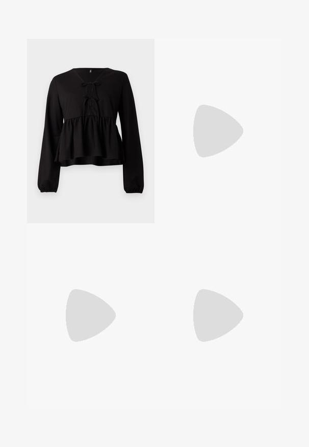 Top negro de mangas largas con escote en V, detalle de lazo en el frente y cintura acampanada. Confeccionado en material suave y con un corte holgado.; Falda maxi negra hecha de una tela suave, con una cinturilla fruncida y un diseño fluido, combinada con sandalias de tacón negro con tiras.; Tacón slingback de charol negro con puntera afilada y tacón de aguja. Presenta un diseño con cortes y una correa ajustable con herrajes metálicos.; Bolso estructurado de color gris claro hecho de cuero texturizado. Cuenta con un cierre en tono dorado, correa de hombro desmontable y un asa superior corta.; Reloj de metal cuadrado con una pulsera de eslabones en tonos plata y oro. Esfera blanca que muestra marcadores y manecillas doradas. Marca en la posición de las 12 en punto.