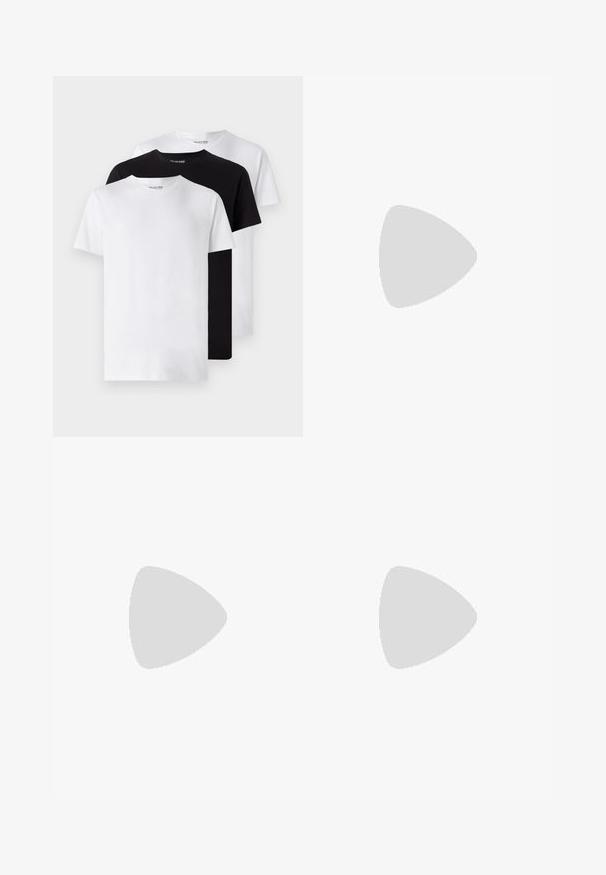 Drie basic ronde hals t-shirts in wit, zwart en wit. Korte mouwen, katoenen materiaal, minimalistisch ontwerp, geen zichtbare patronen of accenten.; Bruine shorts met een elastische tailleband en een glad, lichtgewicht stof. Heeft een eenvoudig ontwerp zonder patronen of zichtbare hardware.; Zwarte leren loafers met een gladde afwerking, een ronde neus en een decoratieve band over de bovenkant. Lage rubberen hak, geplaatst tegen een gestructureerde ondergrond.; Bruine leren laptoptas met een gevarieerde textuur, dubbele handvaten aan de bovenkant, verstelbare schouderriem en twee voorste gespen voor extra detail.