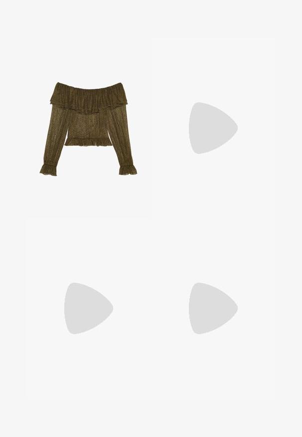 Blusa verde oliva sem alças com mangas longas, decote e punhos franzidos, tecido leve e transparente, e bainha rodada.; Calças cargo de perna larga em denim verde escuro. Apresenta costuras visíveis, fecho de botão e bolsos laterais. Textura suave com áreas ligeiramente desbotadas.; Sandy em verniz preto com salto slingback, ponta afilada e salto geométrico. Apresenta um design elegante e minimalista com textura suave.; Saco hobo preto em pele com uma textura lisa, forma curva e uma única alça ajustável; apresenta uma abertura larga na parte de cima.