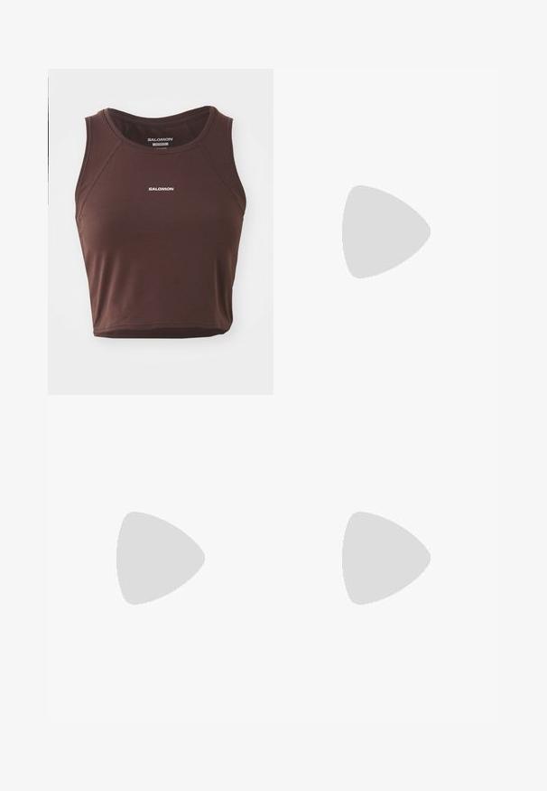 Brun, ærmeløs tanktop laget av glatt stoff, med rund hals og sømdetaljer. "SALOMON" logo i hvitt på forsiden.; Rosa treningsshorts med høy midje, laget av elastisk materiale. Har svarte sidelister og Adidas-logoen på venstre side.; HOKA SPEEDGOAT 6 - Løpesko for mark - varsity blue/meteor; Beige lerret tote bag med to håndtak, med en stor mørk brun logo tekst "THE NORTH FACE" og et halvmåneformet designelement.