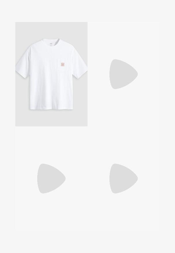 T-shirt bianco in cotone con collo rotondo, maniche corte e una tasca frontale con un'etichetta cucita di testo rosa chiaro.; Jeans azzurri chiari realizzati in denim, con un design a gamba dritta, cinque tasche e rivetti di tonalità rame. La trama consumata aggiunge dettagli.; Scarpa da donna in pelle nera con una texture liscia, punta tonda e sei occhielli per i lacci. Presenta un tacco basso e dettagli di cucitura minimi.; Occhiali da sole neri oversize con lenti scure sfumate, forma rotonda e sottili aste in plastica nera. Branding sottile sulla montatura.