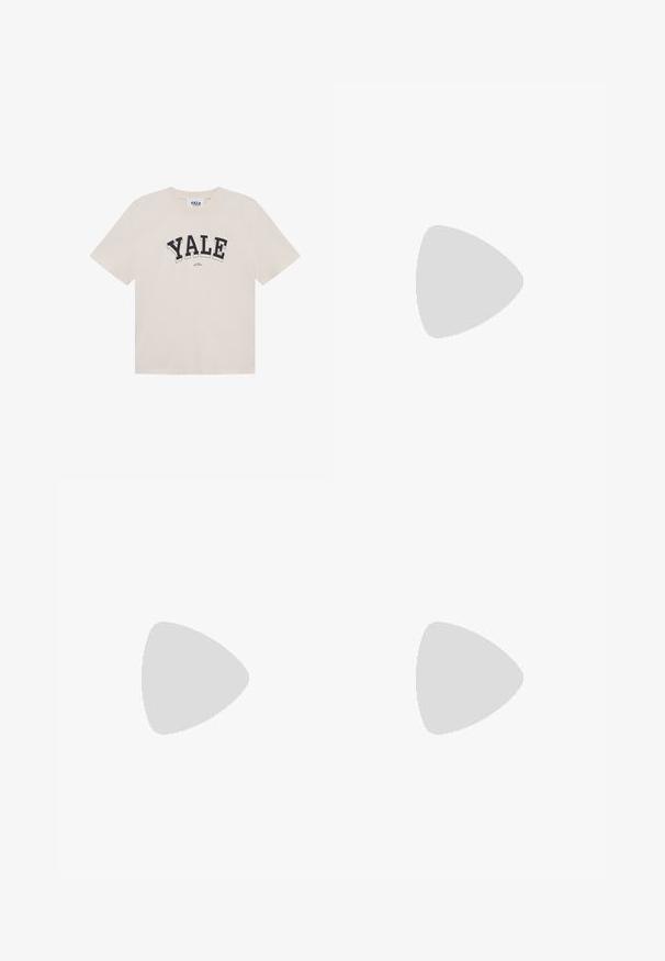 Cremefarbenes Baumwoll-T-Shirt, kurze Ärmeln, Rundkragen, mit "YALE" in fetten schwarzen Buchstaben auf der Vorderseite. Sanfte Textur, lässige Passform.; Helle Jeans aus Denim mit einem weiten Beinschnitt. Verfügt über ein klassisches Fünf-Taschen-Design, einen Knopfverschluss und dezente Auswaschungen für einen lässigen Look.; Braune Lederloafers mit flacher Sohle, die ein gesticktes Design und goldfarbene Hardware-Akzente aufweisen. Glatte Textur und abgerundete Zehen.; Sonnenbrille aus Schildpatt mit geometrischem Design, gelben Gläsern und Metallakzenten an den Bügeln. Breiter Rahmen und matte Textur.; Braune Wildleder-Tote mit runder Form, doppelten Griffen und einem metallischen Hardware-Accessoire. Mit einem kleinen Logo auf der Vorderseite.