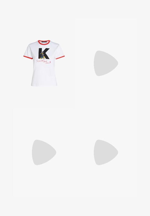 Weißes Baumwoll-T-Shirt mit rotem Ausschnitt und Saum an den Ärmeln. Mit einem schwarzen 'K' und einer Donald-Duck-Grafik, die mit einer roten Unterschrift versehen ist.; Hellblaue Jeans im weiten Schnitt aus Denim mit gesticktem "Donald und Daisy"-Text am linken Bein. Mit klassischem Fünf-Taschen-Design und Gürtelschlaufen.; Schwarze Leder-Luxusschuhe mit runder Spitze, dekorativer Naht und geflochtenem Detail auf dem Vorderblatt. Sie verfügen über einen niedrigen Absatz und eine glatte Textur.; Tasche mit schwarz-weißen Streifen, Grafik einer Cartoon-Ente in einem schwarzen Anzug und Sonnenbrille, mit einer roten Textunterschrift.