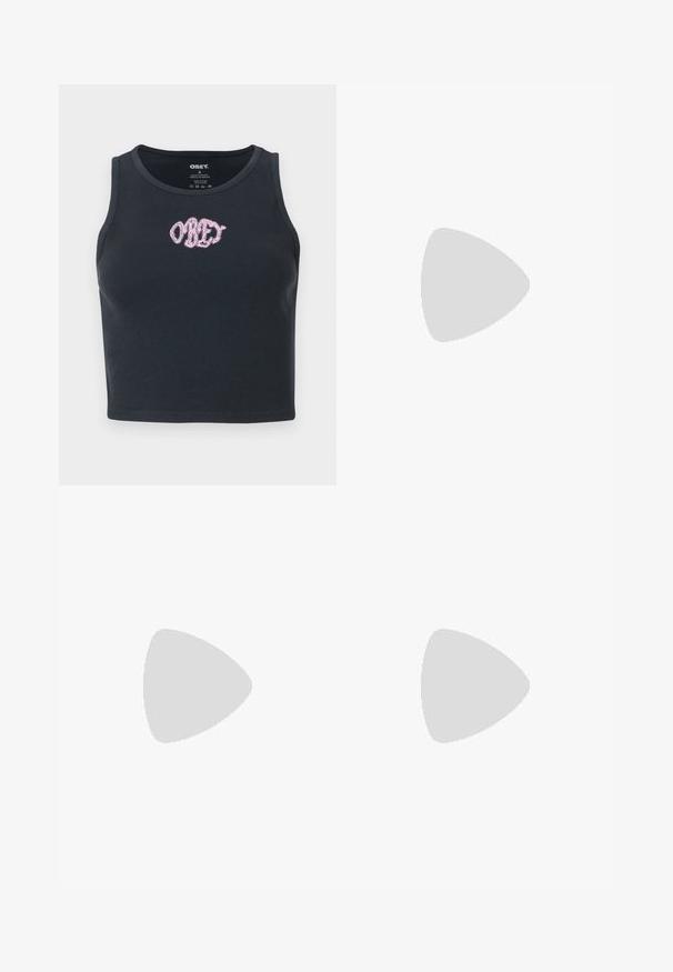 Zwarte geribbelde crop top van katoen met een ronde hals en een roze geborduurde "OBEY" logo op de borst.; Zwarte gebreide shirt met korte mouwen en een meshpatroon, blauwe rand op de kraag en de rand van de zakken, met knopen aan de voorkant.; Jordan JORDAN SPORT - Tights - dune red/white; Nike Air Force 1 sneakers met luipaardprint, witte veters en swoosh, met een tan rubberen buitenzool en een gestructureerde bovenkant. Witte crew-sokken zichtbaar.