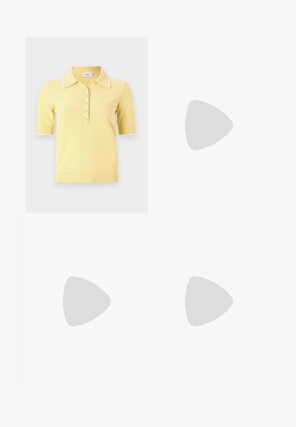 Marella DISTEL - Pikeepaita - giallo; Valkoiset levenevät farkut, joissa on sileä puuvillakangas, viisi taskua, metallinen nappikiinnitys ja vyölenkit. Lahkeissa on hienostunut yksityiskohta.; Beige slingback-kengät, joissa on musta kärki, neliönmuotoinen korkea korko ja kaksi nauhakoristetta, valmistettu sileästä materiaalista.; Keltainen pleidattu käsilaukku, joka on valmistettu sileästä keinonahasta. Laukussa on pehmeä muoto, yksittäinen olkahihna ja rypytetty yläosa.