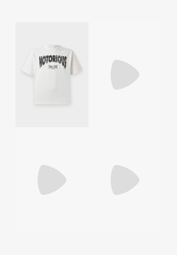 Hvid bomulds T-shirt med korte ærmer, prydet med fed sort grafik tekst "NOTORIOUS" og designet "WORLD TOUR 1990" nedenfor i et slidt print.; LYSBLÅ lige benjeans lavet af denim, med fem lommer, lynlås og knaplukning samt en subtil fading på stoffet.; Sorte læder sko med rund tå, snøresystem, tyk tekstureret sål og håndtag ved hælen. Glat finish med minimalistisk syning.; Solsikker med en slank, sølvmetalramme, gråtonede linser og et aerodynamisk design med spidse kanter og tynde arme.