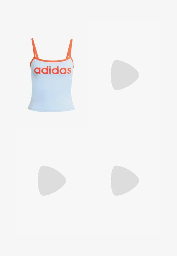 Svetlo modra majica na naramnice z oranžnim robom, ki ima izrazit rdeč logotip "adidas" čez prsa. Narejena je iz mehkega, elastičnega materiala. Tanke naramnice.; Moške prileganje kratke hlače v gradientni barvi od teal do črne, s črnim mrežastim pasom, oranžnim logotipom in teksturiranimi dodatki na spodnjih straneh.; Črne platform sandale iz teksturiranega materiala z masivnim petam in nastavljivimi trakovi. Vključujejo podrobnost s sponko na zgornjem traku.; Črna usnjena torbica z ukrivljenim naramnicami, gladka površina, pravokotna oblika, zadrga in srebrni dodatki.