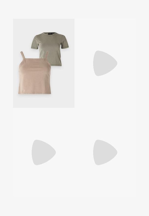 Deux hauts : un T-shirt à manches courtes de couleur vert olive et un débardeur beige raccourci avec des bretelles fines, tous deux en tissu doux en mélange de coton.; Jean flare bleu foncé en denim avec un design à cinq poches et une fermeture éclair. Le tissu a une légère texture et une finition classique.; Sandales à talons beiges avec un talon bloc, un design entrecroisé et une bride de cheville réglable, fabriquées en matériau synthétique lisse avec une finition mate.; Sac à main en cuir noir avec une texture lisse. Dispose d'une bandoulière adjustable et d'un design élégant et minimaliste avec une fermeture éclair.
