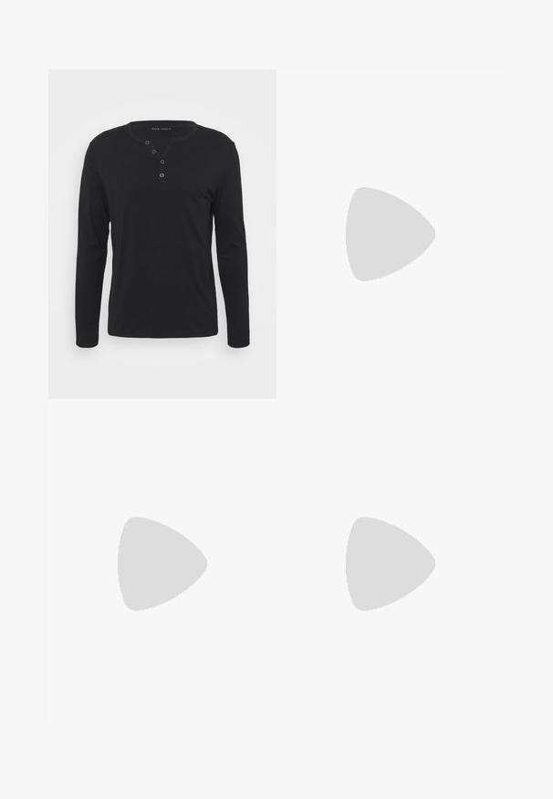 Must have musta pikkade varrukatega henley särk, mis on valmistatud pehmest kangast. Särgil on nööbiga rinnatasku, ümmargune kaelus ja keha ligi sihvakas varrukad.; Mustad püksid, mis on valmistatud siledast kangast, sirge lõikega, vöösidega ja küljetaskutega. Disain on minimalistlik, ilmanägemiseta mustritest.; Must musta lesti kingad ümarate varvastega, tekstureeritud kummitald ja kollane õmblus aluse ääres. Lame disain ja sile viimistlus.; Mustad mustad raamidega prillid, millel on selged läätsed ja õrn lillakaspäine toon, omavad voolujoonelisi käsi ja minimalistlikku disaini.
