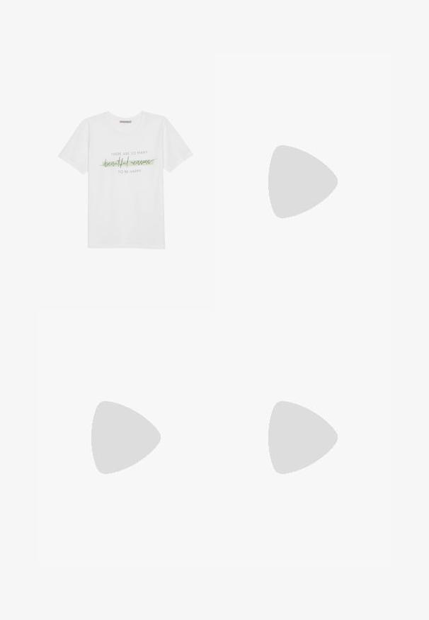 Bela bombažna majica s kratkimi rokavi in okroglim izrezom, z natisnjenim besedilom v črni in zeleni barvi: "Obstaja toliko čudovitih razlogov, da si srečen."; Bela kratka hlače z oranžnim vzorcem palmovega lista, z elastičnim pasom in ohlapnim krojem. Narejene iz lahkega materiala, primerne za toplejše vreme.; Pointe kratek v kremni usnjeni z transparentnim zgornjim delom, okrašenim s razpršenimi kamni. Mehak podplat za udobje, minimalističen dizajn.; Bela strukturirana torba z kratkimi ročaji in naramnim trakom, z zlatimi okrasnimi elementi in teksturiranim materialom, prikazana na sivi podlagi.