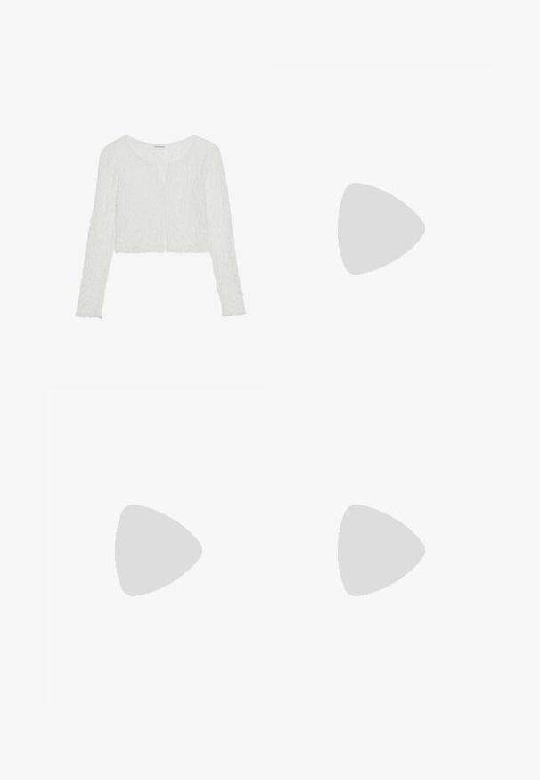 Even&Odd LAYA  - Pitkähihainen paita - off white; Carhartt WIP SELMA SKIRT - A-linjainen hame - black; Vaaleanpunaiset mokkanahkakengät, joissa on vihreät raidat, valkoiset yksityiskohdat ja ruskea kumipohja. Sisältää tekstuurillista kangasta ja logoyksityiskohtia sivulla.; Beige nahkalaukku, jossa on pehmeä tekstuuri, suorakulmainen muoto, vetoketjullinen yläosa ja kultaketjuolkapäät. Minimalistinen muotoilu ja neutraali väri.