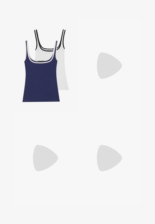To tank topper: en marineblå og en hvit, begge med rund hals og kontrastkant. Laget av myk, elastisk stoff.; Even&Odd RIB TINY SHORTS 2 PACK - Shorts - black/beige; Sorte lakk lær slingback hæler med spiss tå, et avrundet utskjæringsdesign og blokkheel. Har en gulltone spenne som detalj.; Svarte katteøye solbriller med glansfull finish, iført en teksturert grå skjorte med knapper og krage. Store hoop-øreringer er synlige.