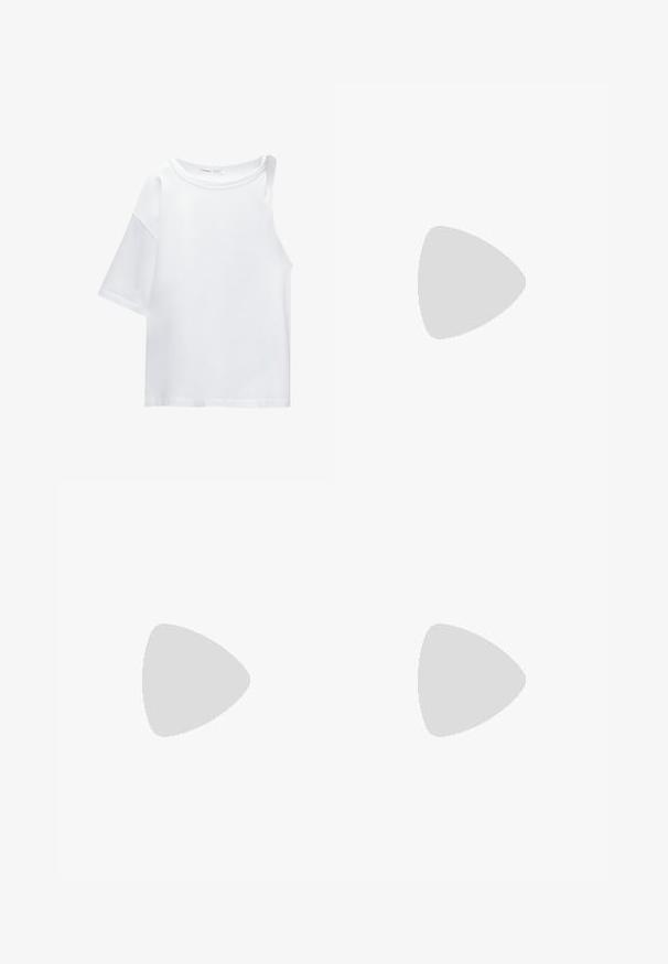 Weißes kurzärmeliges T-Shirt aus weichem Material mit lockerer Passform, ausgestattet mit einem asymmetrischen Halsausschnitt und einem Cut-Out-Detail an einer Schulter.; Weite Jeans in hellblauem Denim. Hoher Bund, Fünf-Taschen-Design, mit einer ausgebleichten Optik. Die Beine haben eine gerade Silhouette und ungesäumte Säume.; Leopardenmuster Slingback-High-Heels mit spitzem Zehenbereich, glänzendem schwarzen Absatz und verstellbarem Knöchelriemen. Weiches Material mit strukturierter Oberfläche.; Schwarze oversized Sonnenbrille mit quadratischen Rahmen, braun getönten Gläsern, minimalen metallischen Akzenten und etwas dickeren Bügeln.; Schwarze Leder-Tote mit strukturierter Form, doppelten Tragegriffen und goldenen Hardware-Akzenten. Verfügt über eine glatte Textur und einen dekorativen Anhänger.
