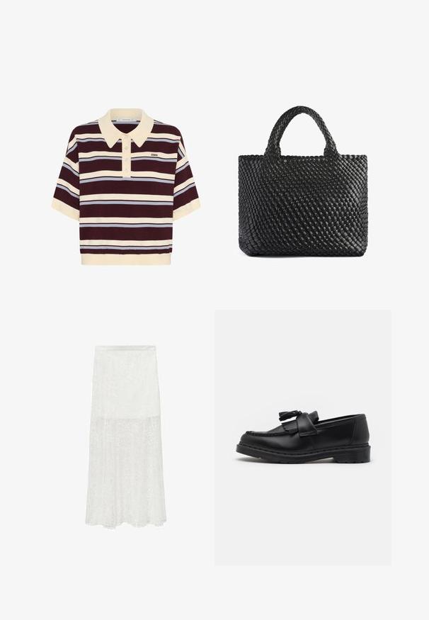 Korte mouwen polo shirt in kastanjebruin en crèmekleurige strepen met lichtblauwe accenten, met een kraag en knoopsluiting. Zacht gebreide stof.; Witte kanten maxi rok met subtiele bloemenpatronen, semi-doorzichtige textuur en een A-lijn silhouet. Elastische tailleband voor comfort.; Zwarte leren instapper met een franjesaccent, gestikte details langs de rand en een dikke rubberen zool voor duurzaamheid.; Zwarte geweven tas met twee handvatten, met een gestructureerd oppervlak en een rechthoekige vorm. Eenvoudig, uniek ontwerp zonder zichtbare bevestigingsmiddelen.; Gouden ketting met een kreeftsluiting en een klein label met de tekst "PILGRIM." Heeft een gladde, gestructureerde afwerking en een slank, elongated design.