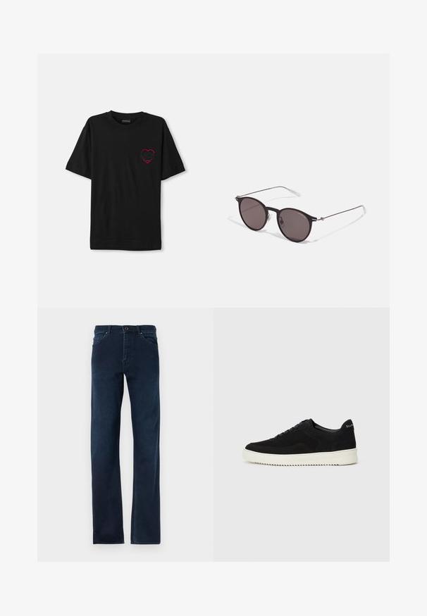 Fekete pamut póló rövid ujjakkal, bal mellején piros hímzett szívmintával. Klasszikus kerek nyak, laza szabású.; Sötétkék farmernadrág, egyenes lábakkal, öt zsebből álló kialakítással, gombos záródással és kontrasztos varrással az oldalak mentén.; Fekete velúr sportcipő fűzős dizájnnal és kontrasztos fehér gumitalppal. Jellemzői a textúrázott oldalpanelek és a diszkrét logó a sarokon.; Fekete kerek napszemüveg sötét lencsékkel és karcsú fém szárakkal. Átlátszó szárvégeket és ezüst részleteket tartalmaz az ívnél. Minimalista dizájn.