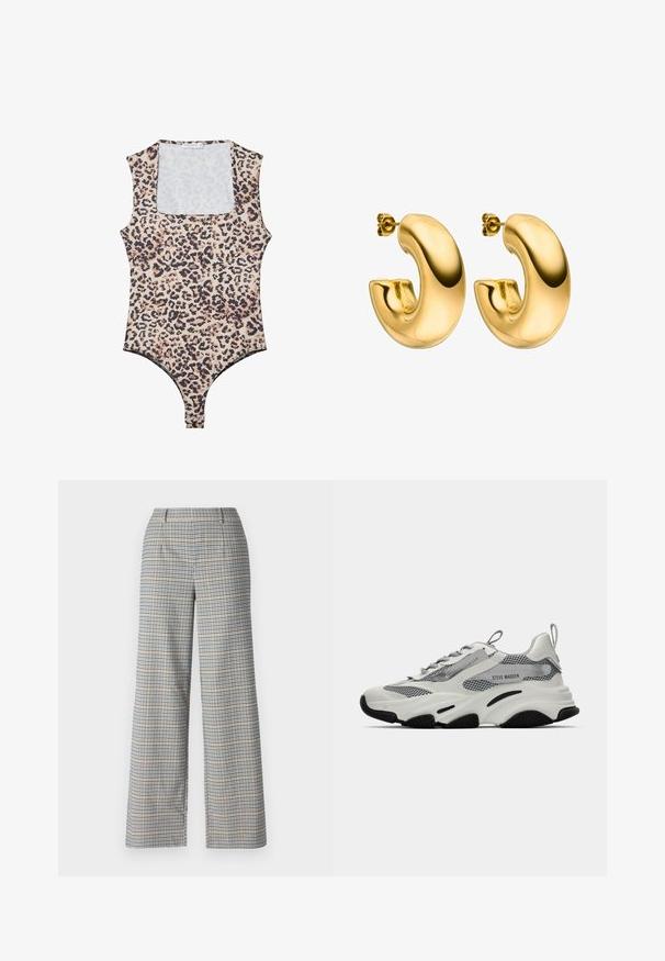 Leotard mit Leopardenmuster, Rundhalsausschnitt, ärmelloses Design, weichem Stoff und Druckknopfverschluss im Schritt. Farbpalette umfasst Beige und Schwarz.; Weite Hose aus einem beigen, marineblauen und schwarzen Karomuster. Verfügt über zwei Vordertaschen und einen glatten, strukturierten Stoff.; Weiße Sportsneakers mit Mesh-Elementen, grauen Akzenten und schwarzen Gummisohlen. Verfügt über Schnürsenkel, eine Zuglasche und Markenkennzeichnung.; Goldfarbene Creolen mit einer glatten, polierten Oberfläche und einer geschwungenen, abstrakten Form. Gesichert mit einem Steckverschluss und einem Klappverschluss.