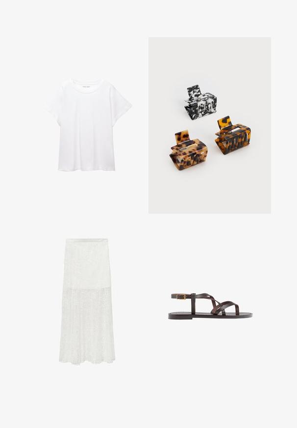 Bijela majica od mekane, lagane tkanine. Ima okrugli izrez i kratke, široke rukave s ležernim krojem. Bez vidljivih uzoraka.; Bijela čipkana maksi suknja s suptilnim cvjetnim uzorcima, poluprozirnom teksturom i A-siluetom. Elastični pojas za udobnost.; Smeđe kožne sandale s iskrižanim trakama, umetkom za zapešće s kopčanjem i ravnim potplatom s minimalnim detaljima šivanja.; Tri čašice za kosu: jedna crno-bijela mramorna, dvije žirafe u smeškim i crnim nijansama, sve izrađene od sjajnog plastike s teksturiranom završnom obradom.