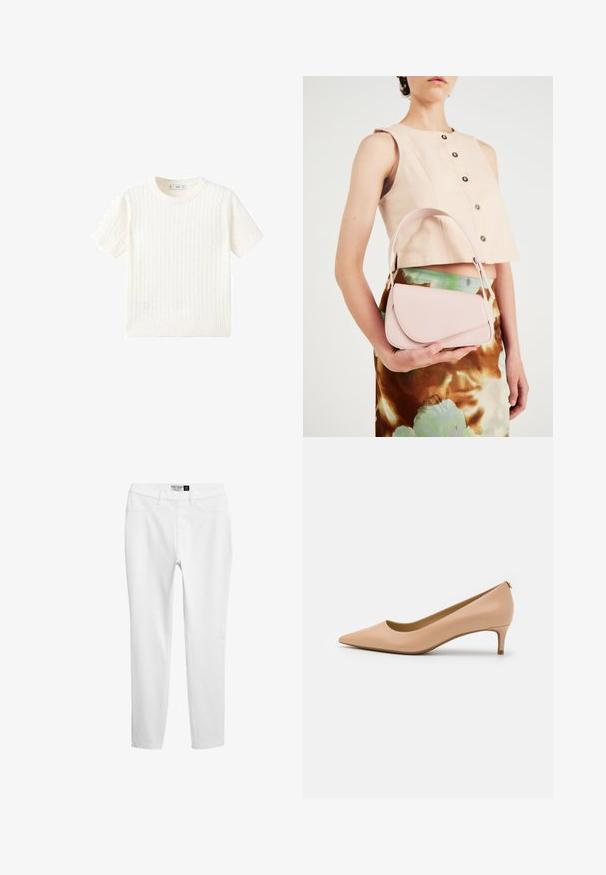 Witte korte mouwen trui met een kabelbreipatroon, ronde halslijn en geribbelde onderkant. Zachte textuur, casual pasvorm en een strakke uitstraling.; Witte jersey leggings met een gladde textuur, slim fit en traditioneel vijf-pocketdesign. Ze zijn vervaardigd van lichtgewicht stof met subtiele stikseldetails.; Puntige pump in lichtbeige leer, met een lage hak, een glad oppervlak en een minimalistisch ontwerp met een subtiele achterkant.; Roze leren handtas met een gebogen klep, één schouderband en strakke lijnen. De tas vertoont een gladde textuur en een minimalistisch ontwerp.
