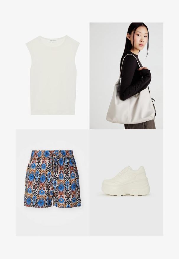 Witte mouwloze top met een ronde halslijn. Gemaakt van gladde stof, het heeft een losse pasvorm en een minimalistisch ontwerp. Geen patronen of accenten.; Patronen shorts met een elastische tailleband. Heeft levendige blauwe, rode en bruine ontwerpen op een lichte stofachtergrond.; Witte platform sneakers met een gladde leren bovenkant, afgeronde vorm, gewatteerde kraag en een gestructureerde rubberen zool met duidelijke profiel.; Beige handtas gemaakt van zacht materiaal, met een slonzig ontwerp, gestikte details en twee schouderbanden. Geschikt voor dagelijks gebruik.