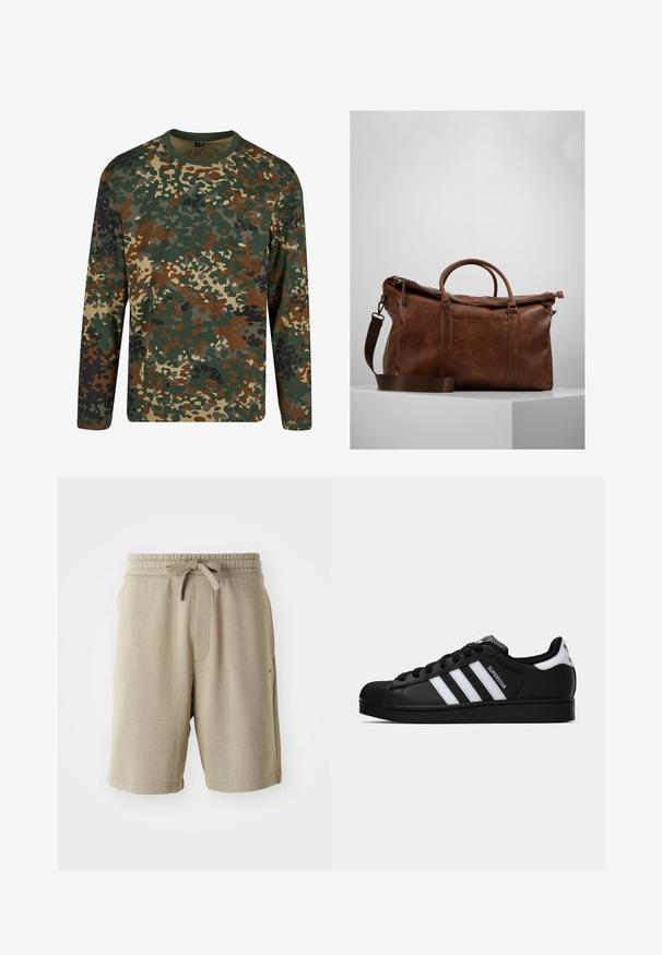 T-shirt a maniche lunghe in camouflage verde, marrone e beige con colletto rotondo. Presenta un motivo misto di macchie e texture irregolari.; Pantaloni corti beige con una texture morbida, vita elastica, cordino e tasche laterali. Lunghezza fino a metà coscia e branding minimale sul fondo.; Sneaker nera Adidas Superstar con strisce bianche, punta a conchiglia e testo "Superstar" su un lato, mostrata in profilo laterale su sfondo bianco.; Borsa da viaggio in pelle marrone con chiusura a zip, doppie maniglie, tracolla regolabile e motivi di texture visibili sulla superficie.