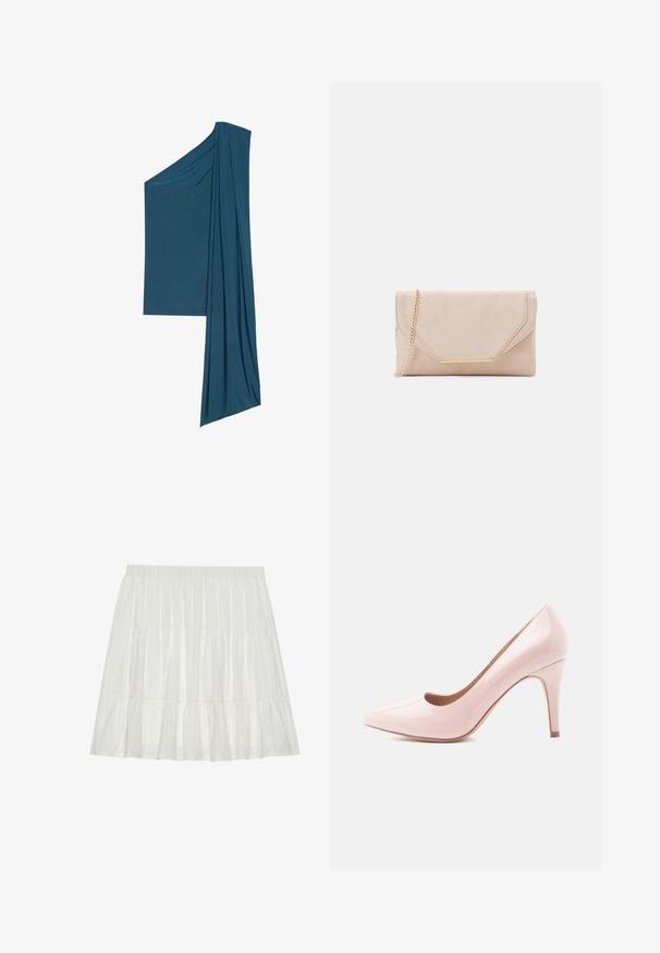 Asymmetrisch teal top gemaakt van zachte, lichte stof. Bevat gedrapeerde details aan de ene kant en een rechte zoom aan de andere kant.; Witte, gelaagde rok met een gestructureerde afwerking. Beschikt over een elastische tailleband en gelaagde ruches, wat een vloeiende silhouet creëert.; Roze gepatenteerde leren hoge hak pump met een spitse neus en een slanke silhouet, met een 10 cm hoge stiletto hak en een gladde afwerking.; Beige suede clutch met een gouden kettingstrap en rechthoekige hardware-accent. Kenmerkt een omgevouwen klep met schuin afgesneden randen en stiksels.