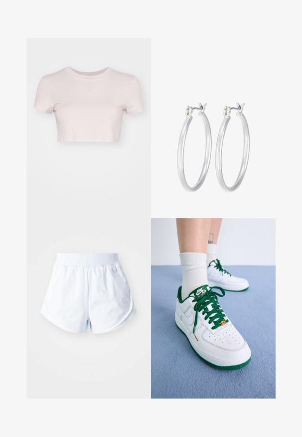 Przycięta koszulka w jasnym różu, wykonana z miękkiego materiału. Posiada okrągły dekolt i krótkie rękawy z małym białym logo Nike na klatce piersiowej.; Jasnoniebieskie szorty sportowe z żebrowanym pasem, zaokrąglonym dołem i białymi akcentami po bokach. Wykonane z miękkiego, lekkiego materiału.; Białe skórzane buty Nike Air Force 1 z zielonymi akcentami, sznurówkami i podeszwą; z perforowanym noskiem i złotym detalem w okolicy sznurowadeł.; Srebrne kolczyki w formie kółek o gładkim, polerowanym wykończeniu. O okrągłym kształcie i pewnym zapięciu na klik. Lekka konstrukcja odpowiednia do codziennego noszenia.