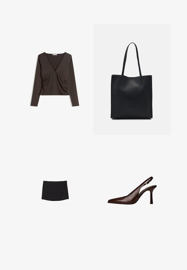 Haut à manches longues et décolleté en V profond en tissu marron foncé. Présente des fronces sur les côtés et un design court. Texture lisse, style minimaliste.; Minijupe noire en tissu lisse et extensible ; présente une coupe droite avec un ourlet subtil et sans fermetures ni motifs visibles.; Escarpin à bride arrière en cuir brun avec un bout pointu et un talon fin. Présente une petite boucle décorative sur la sangle et une finition brillante.; Sac fourre-tout en cuir noir avec une texture lisse, de forme rectangulaire et deux longues poignées. Pas de matériel ou d'ornementations visibles.