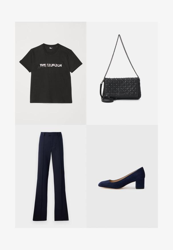 Fekete pamut póló rövid ujjakkal, elöl fehér és szürke "THE 2LOOK" felirattal. Klasszikus kerek nyakkivágás.; Navy kék, trapéz szabású nadrág sima anyagból. Lapostekintetű elejével, övpántokkal és rá varrt gyűrődésekkel rendelkezik. Nincsenek látható minták vagy díszítések.; Tengerészkék velúr, hegyes orrú pumpa, középmagas tömbsarkúval. Simítású felület finom fénylő hatással, elöl egy kis kivágással.; Fekete steppelt bőrtáska lánc pánttal, koponya díszítéssel és cipzáros záródással. Texturált felület, fényes befejezéssel.