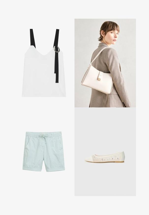 Top bianco senza maniche con scollo a V, caratterizzato da spalline nere e un dettaglio ad anello argentato. Tessuto liscio e design moderno e minimalista.; Pantaloni corti a strisce blu chiaro realizzati in tessuto leggero, con vita regolabile tramite cordino, risvolti alla fine e tasche laterali.; Flat a punta in pelle crema con tomaia trasparente decorata con strass sparsi. Suola morbida per il comfort, design minimalista.; Borsa a mano in pelle bianca con un design strutturato, presente di un clasp magnetico e una tracolla, esposta su uno sfondo neutro.