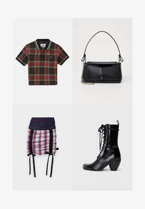 Vivienne Westwood MINI CLASSIC - Polo majica - red/green; Karirana krila s marine modrim jeansom na pasu. Ima crne bočne panele, nabore i crne vrpce na rubu. Crvene šavove kao detalj.; Črne usnjene gležnjarje s kvadratnim nosom, sprednjim vezanjem in robustnim, širjenim peto. Gladka tekstura in eleganten videz.; Črna lakirana usnjena torbica pravokotne oblike, s verižnim trakom in značilnim kovinskim detajlom na sredini. Gladka textura.