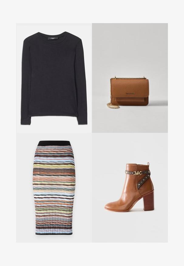 Melns krekls ar garām piedurknēm un noapaļotu kakla izgriezumu, izgatavots no mīkstas auduma. Tam ir vienkāršs dizains un smalki izšuvuma detaļas pa apakšmalu.; Adīta zīmuļa svārku svārki ar daudzkrāsainu diagonālu rakstu, kas izceļ zilo, beigu, brūno un melno krāsu toņus. Elastīga melna josta augšpusē.; Brūni ādas potīšu zābaki ar uzkrātu bloku papēdi, sānu siksna ar zelta pīrsingiem un zelta "MK" logotipa sprādzi.; Brūna teksturēta ādas plecu soma ar zelta ķēdes siksnu un atloka aizdari. Priekšpusē ir logotipa detaļa un kabata zem atloka.