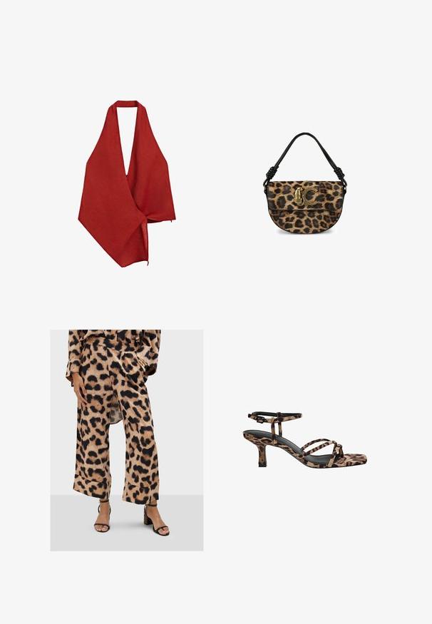 Czerwony lniany szal o głębokim dekolcie w kształcie V. Lekki materiał o teksturowanej strukturze asymetrycznie opada, zakończony surowym brzegiem.; Spodnie w panterkę o szerokich nogawkach, wykonane z miękkiego, strukturalnego materiału, z wysokim stanem i fałdami, w połączeniu z czarnymi sandałami na obcasie.; Sandały na obcasie w panterkę, ze kwadratowym noskiem, wieloma paskami i średnim obcasem. Wykonane z miękkiego materiału tekstylnego.; Torebka w wzór lamparta z czarną skórzaną rączką, z dodatkiem logo w złotym odcieniu. Teksturowany materiał i zaokrąglony kształt.