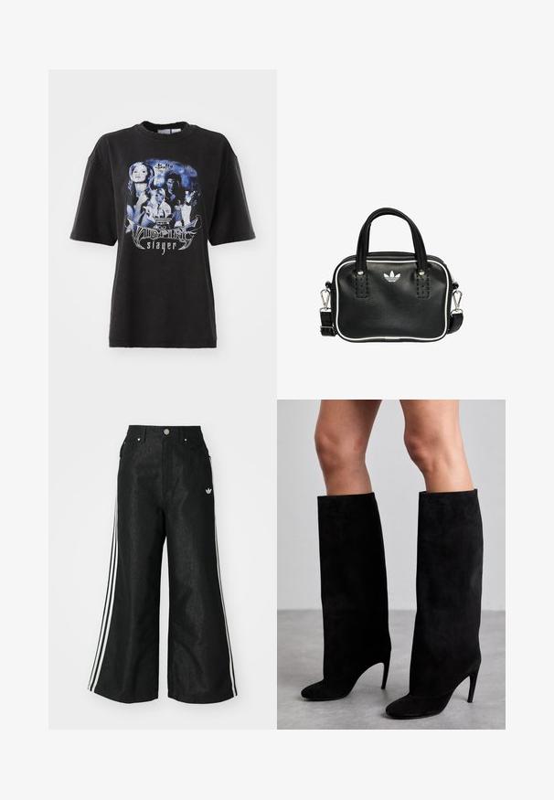 T-shirt oversize noir en coton, avec un imprimé graphique aux tons bleus comportant des images et du texte lié à "Buffy contre les vampires."; Pantalon en denim large noir avec trois accents de rayures blanches de chaque côté et un petit logo blanc. Dispose de poches avant et d'une fermeture à bouton.; Bottes noires à hauteur de genou en suede doux, avec un bout pointu et un fin talon stiletto. Texture lisse et design sans couture.; Sac à main en cuir noir avec deux poignées courtes, quincaillerie argentée, accents blancs et un logo blanc. Présente une surface texturée et un design compact.